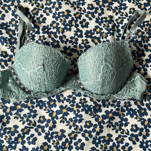 Victoria's Secret Lace Bra in Mint Green